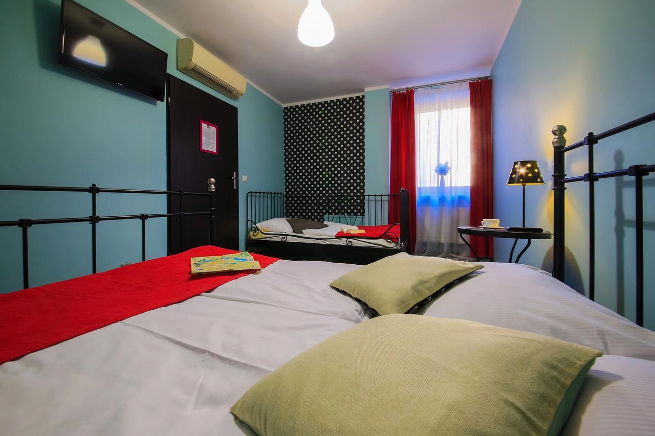 Glow Hostel