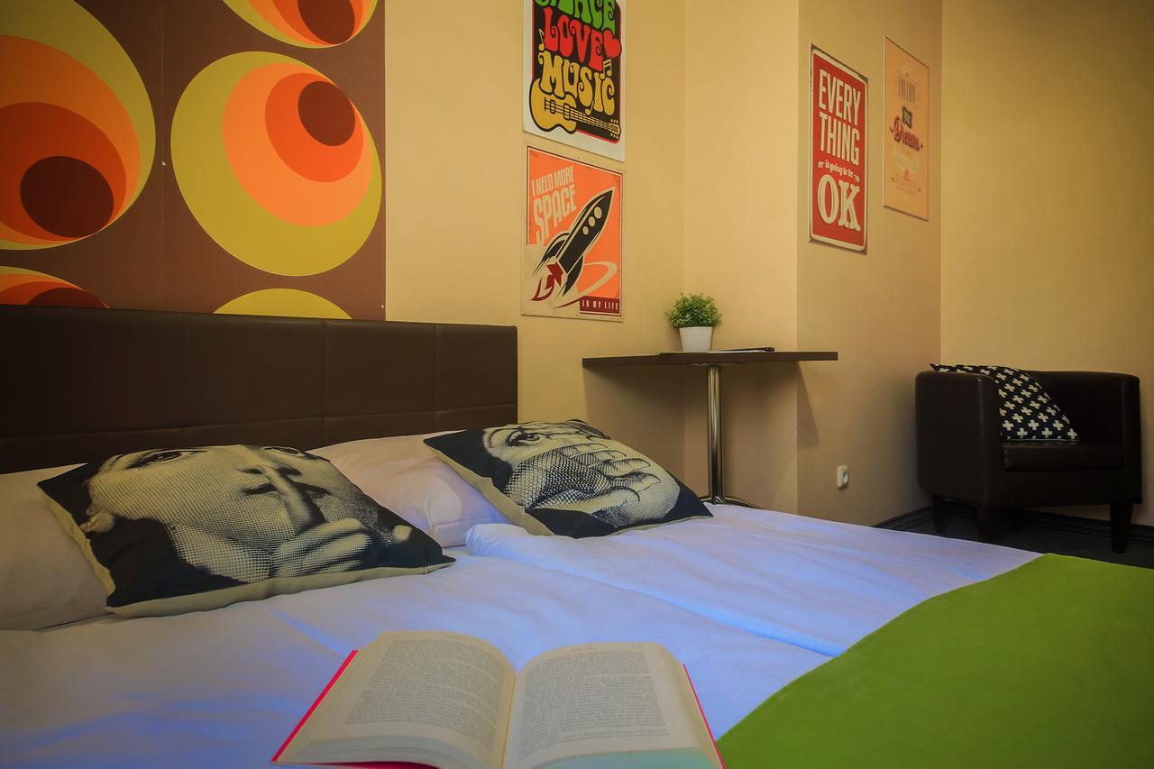 Glow Hostel *